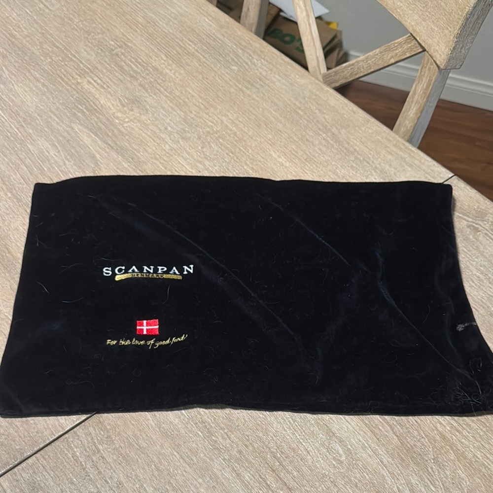 Scanpan Black Velvet Pouch NWOT